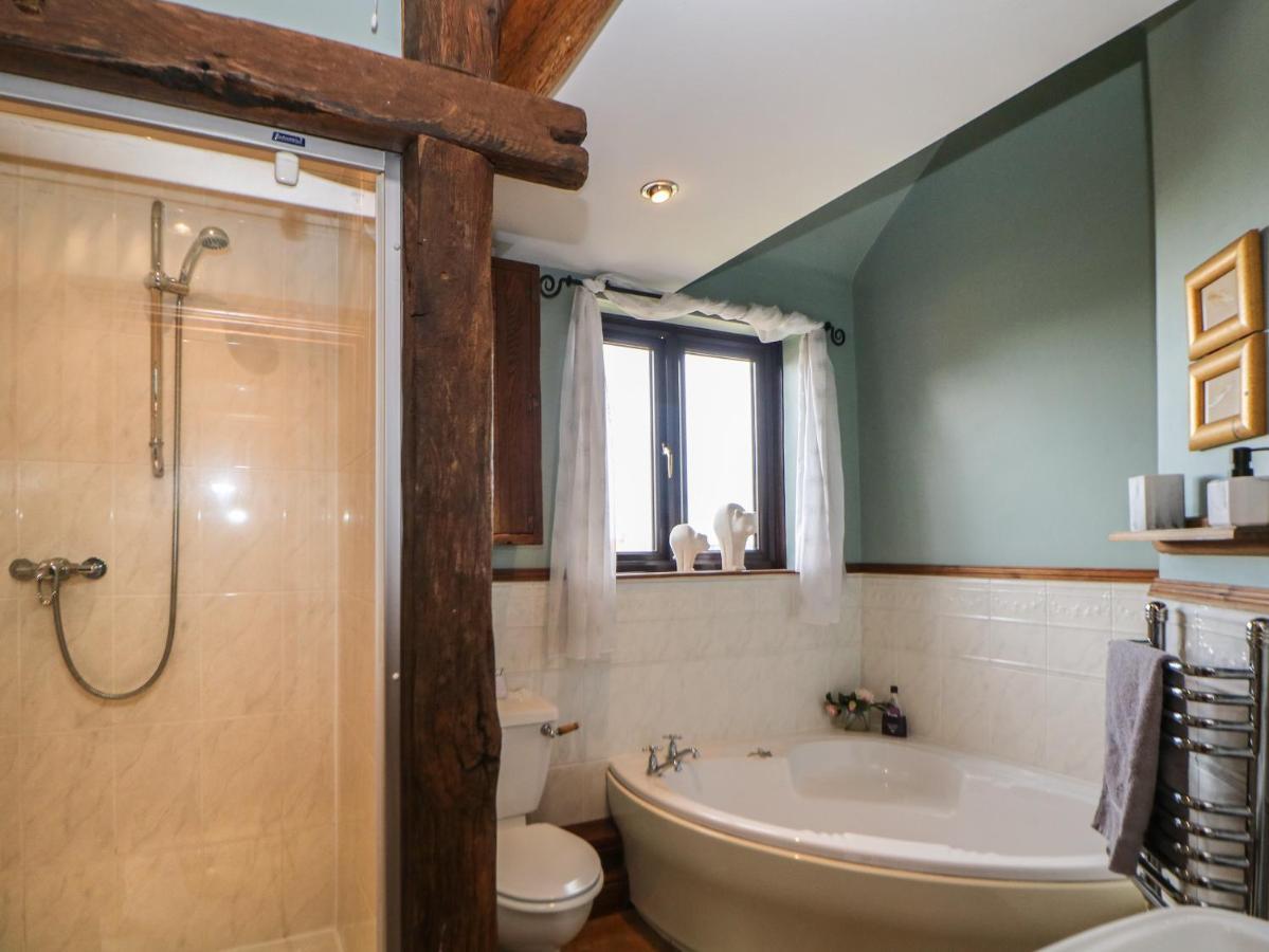 The Haybarn Villa Lichfield Luaran gambar