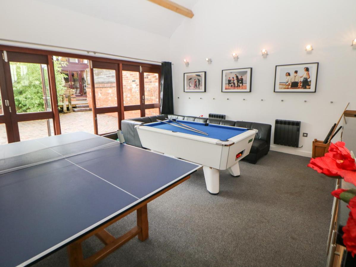The Haybarn Villa Lichfield Luaran gambar